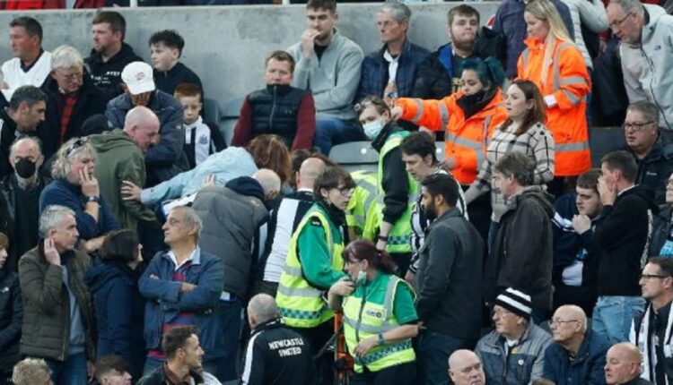 Le match Newcastle-Tottenham arrêté