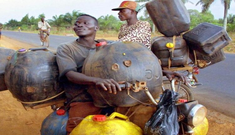 Transport Des Produits Pétroliers, essence