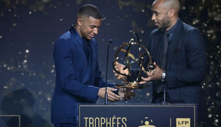 PSG : Kylian Mbappé Remporte Les Trophées UNFP Et Rejoint Zlatan ...