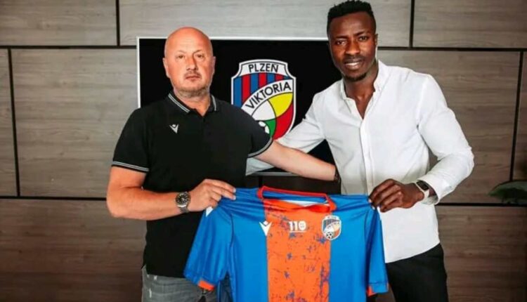 Mohamed Tidjani débarque à Viktoria Plzeň (1)