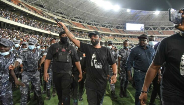 Fally Ipupa : 11 morts dont deux policiers lors de son concert au stade des martyrs à Kinshasa