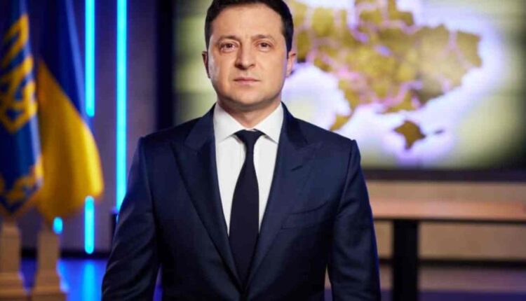 Guerre en Ukraine : Zelensky accuse les forces russes d'avoir commis des "atrocités" à Kherson