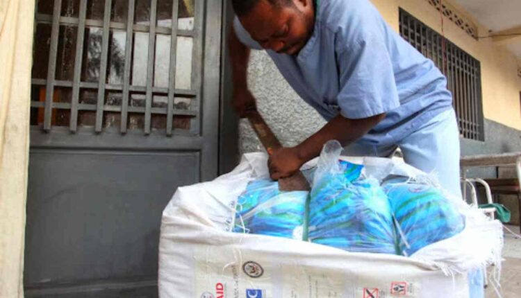 distributeurs de moustiquaires imprégnées