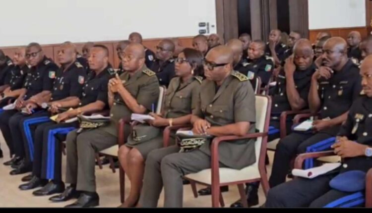 Séance entre Talon la police républicaine et les préfets