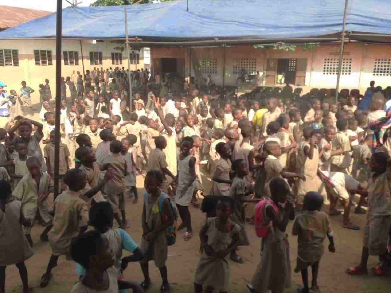 Ecole primaire public du Bénin, écolire élève @ Twitter